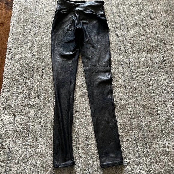 Spanx Black Faux Leather Shaping Leggings Size Small - Picture 10 of 13